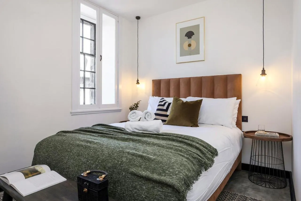 The Brewers Rooms Contemporary Aparthotel Edinburgh