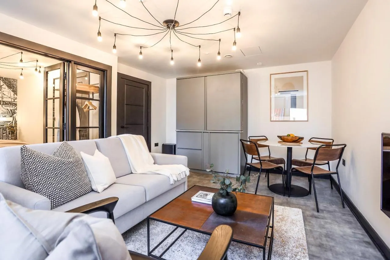 The Brewers Rooms Contemporary Aparthotel Edinburgh