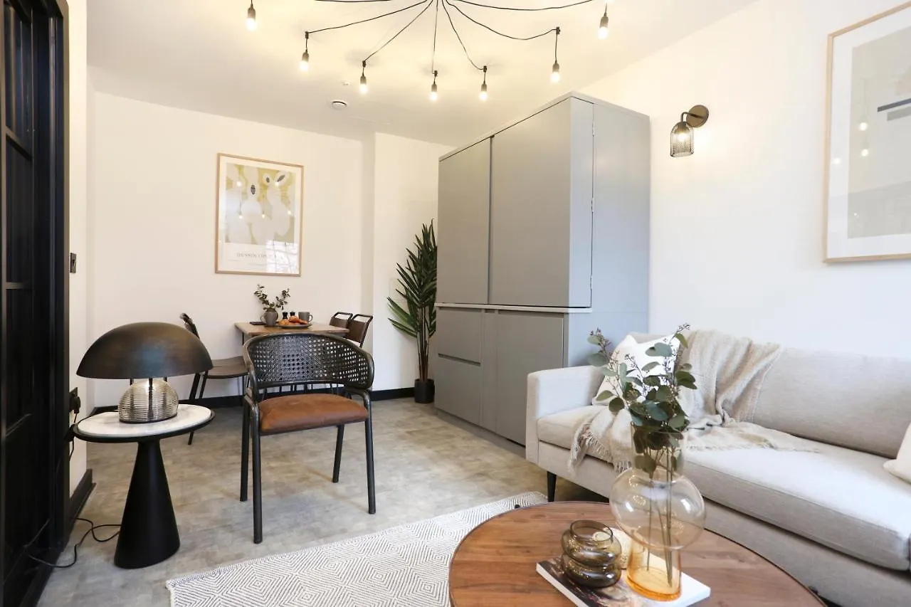 The Brewers Rooms Contemporary Aparthotel Edinburgh