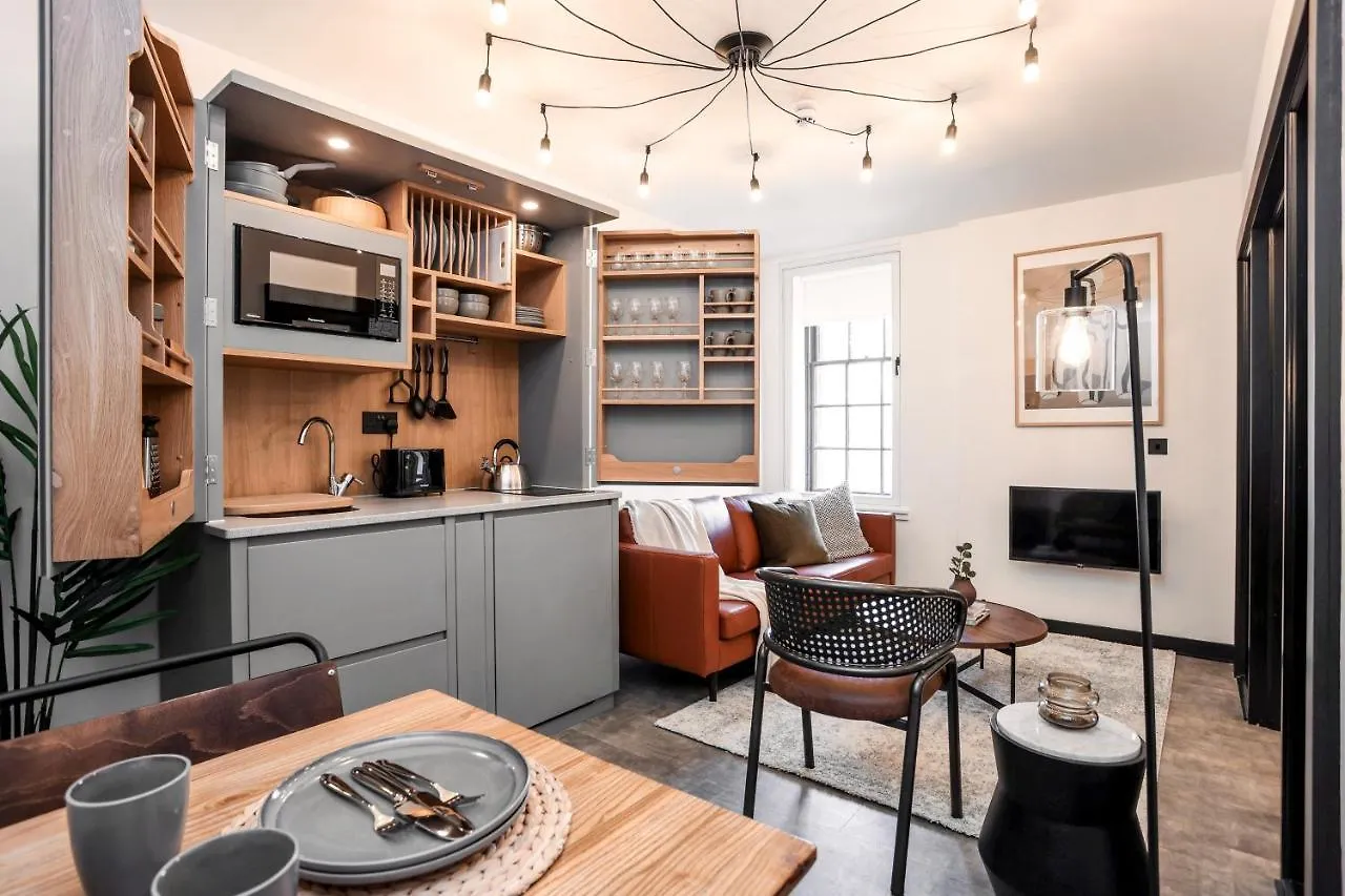 The Brewers Rooms Contemporary Aparthotel Edinburgh